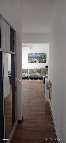 Casă cu 4 camere în Sânmartin
