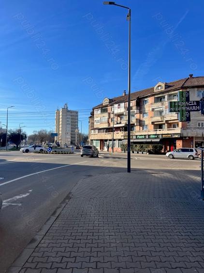 Spațiu comercial, de 83 mp, în Carei
