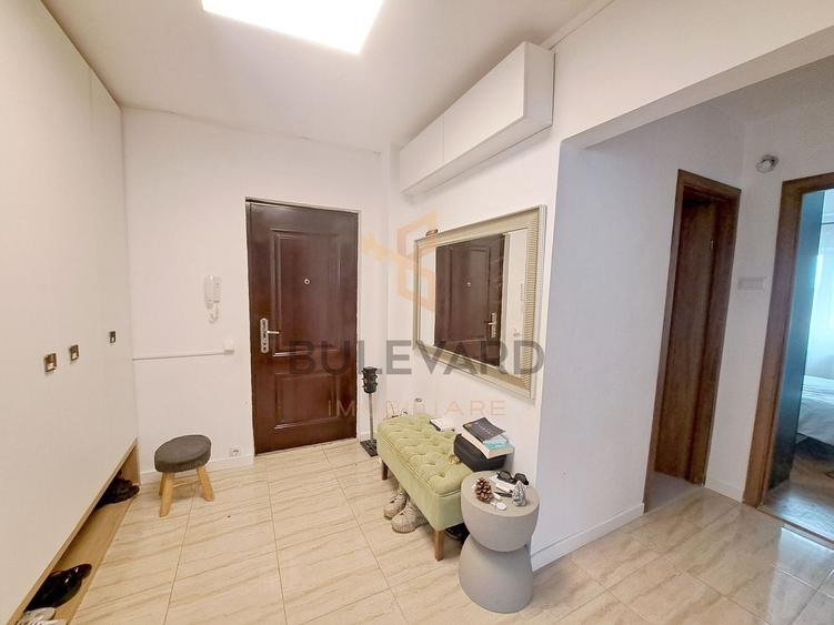 Apartament cu 4 camere decomandat, mobilat în Zorilor