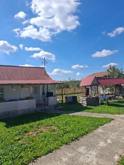 Casă cu 2 camere cu Teren 6243 Mp în Cuca