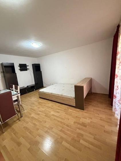 Apartament cu 2 camere decomandat în Dâmbul Rotund