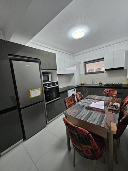 Apartament cu 2 camere decomandat, mobilat în Bragadiru