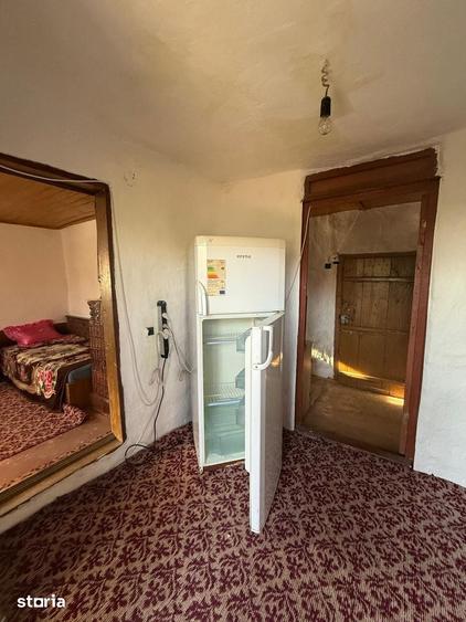Casă cu 2 camere cu Teren 1029 Mp în Răsuceni