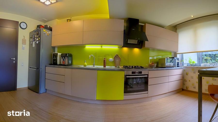 Apartament cu 5 camere în Central