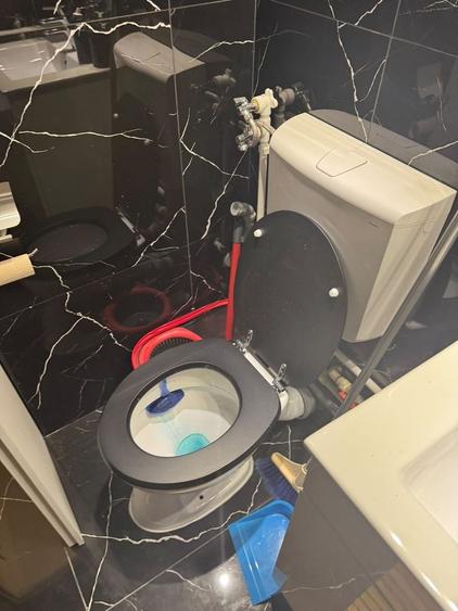 Apartament cu 3 camere decomandat, mobilat în Berceni