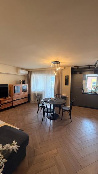 Apartament cu 2 camere decomandat, mobilat în Bogdan Vodă