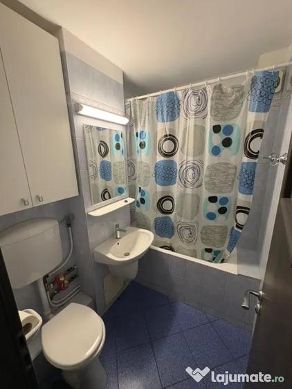 Apartament cu 2 camere semidecomandat în Apusului