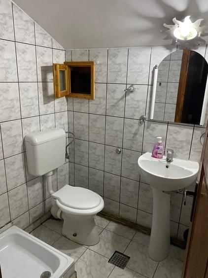 Casă cu Teren 121 Mp în Central