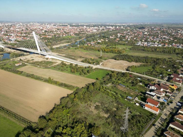 Teren de 1219 mp, în Aradul Nou