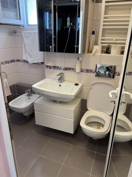 Apartament cu 2 camere nedecomandat în Central