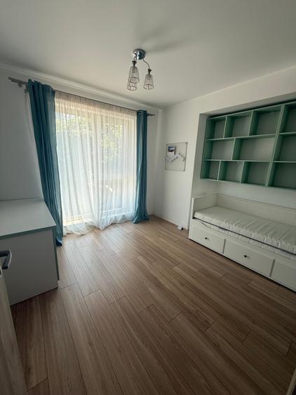 Apartament cu 3 camere decomandat în Mihai Bravu