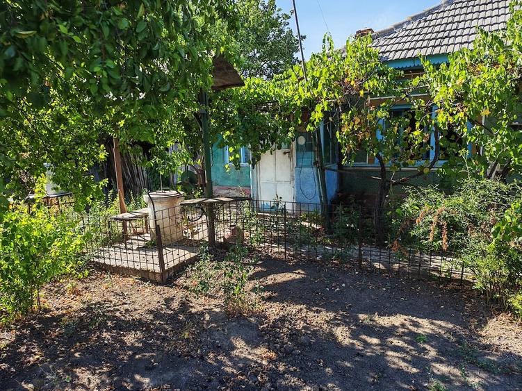 Casă cu 4 camere cu Teren 1300 Mp în Gurbănești