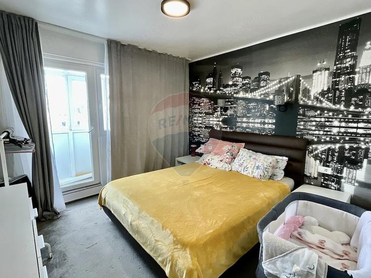 Apartament cu 3 camere decomandat în Republicii