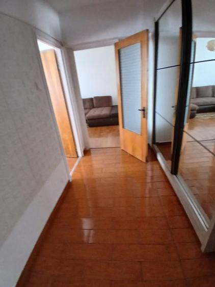 Apartament cu 2 camere decomandat în Mihai Bravu