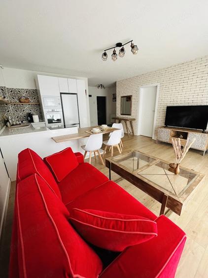 Apartament cu 2 camere semidecomandat în Mărăști