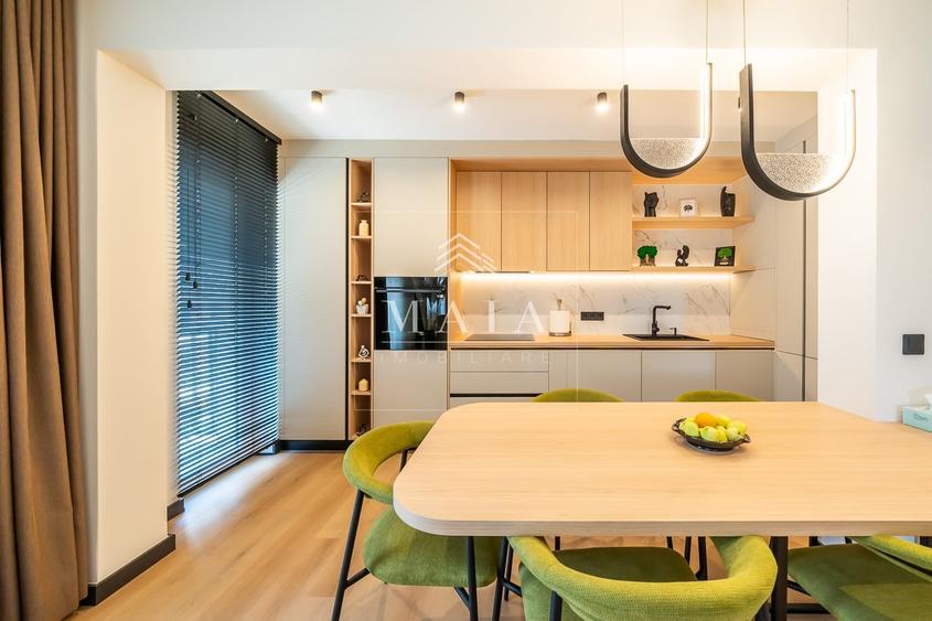 Apartament cu 4 camere decomandat în Mihai Viteazul