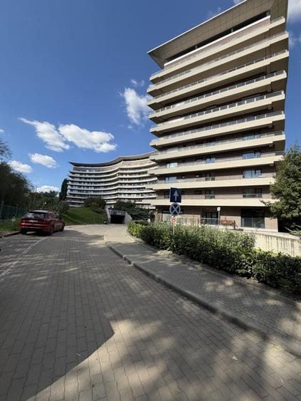 Apartament cu 2 camere semidecomandat, mobilat în Plopilor