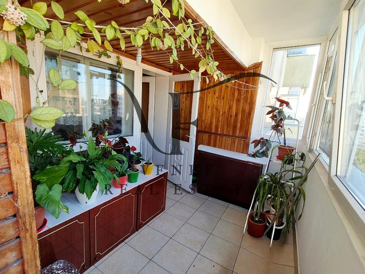 Apartament cu 4 camere semidecomandat în Pantelimon