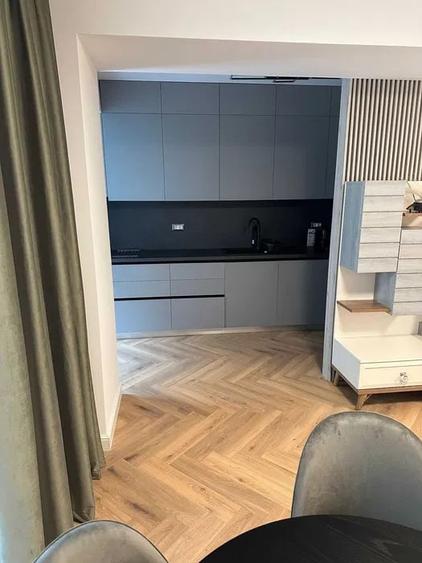 Apartament cu 2 camere semidecomandat, mobilat în Pipera