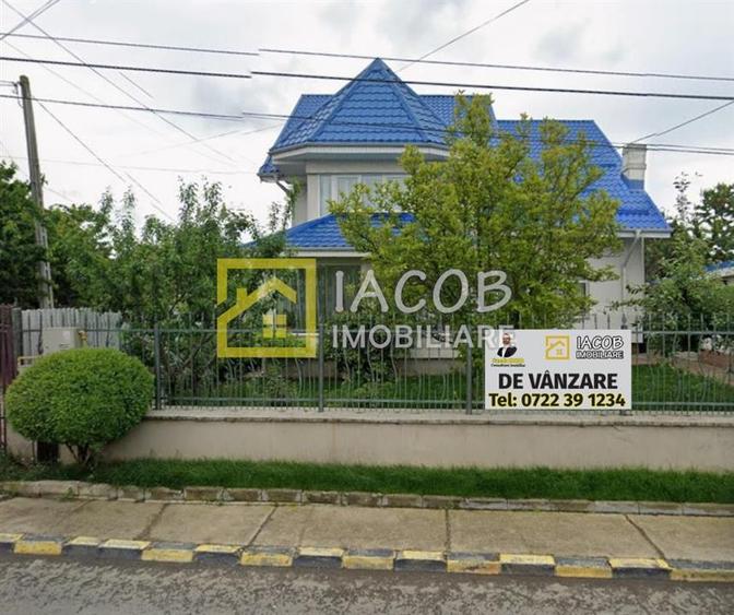 Casă individuală cu 6 camere cu Canalizare în 9 Mai