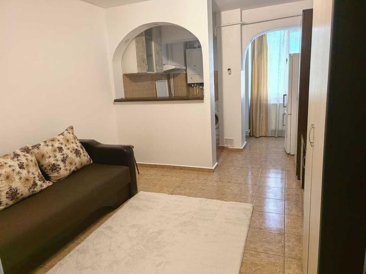 Garsonieră decomandată în Alexandru cel Bun