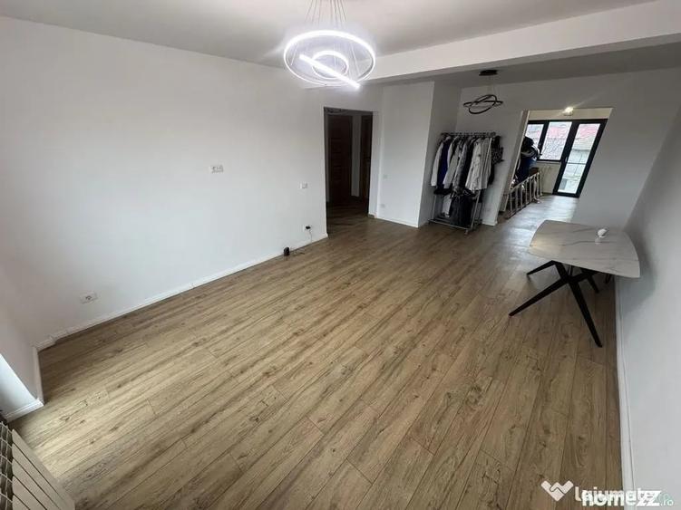 Casă cu 4 camere cu Teren 241 Mp în Brătianu