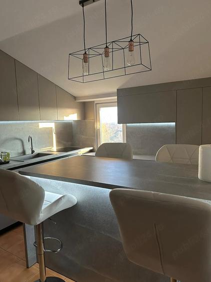 Apartament cu 2 camere decomandat, mobilat în Central