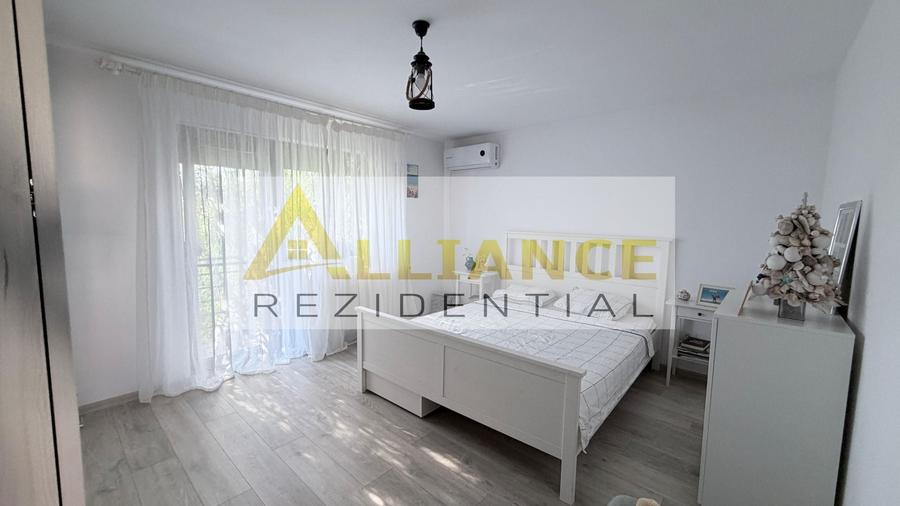 Casă individuală cu 4 camere cu Canalizare în Berceni