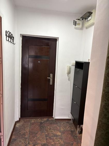 Garsonieră decomandată în Vitan