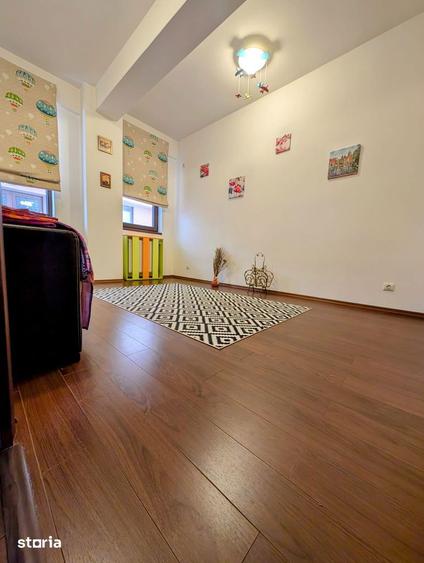 Apartament cu 3 camere decomandat în Dămăroaia
