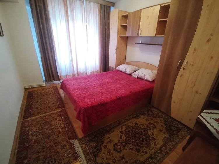 Apartament cu 2 camere decomandat în Centru Civic