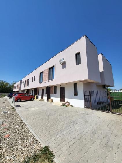 Casă cu 3 camere în Odăile