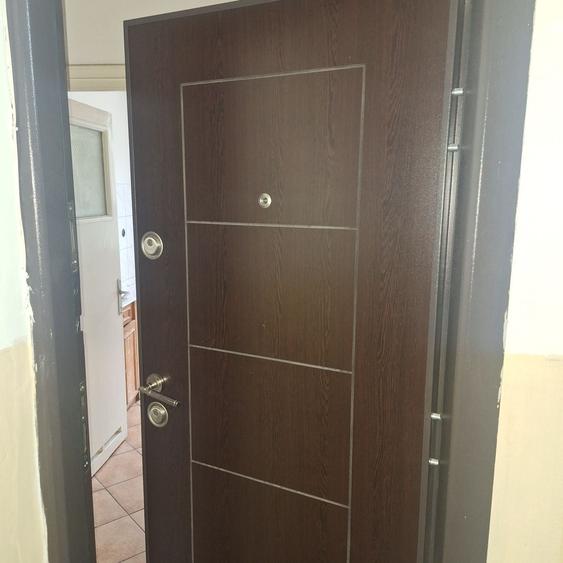 Vand Apartament 3 camere semidecomandat Calea -Bucuresti - 6