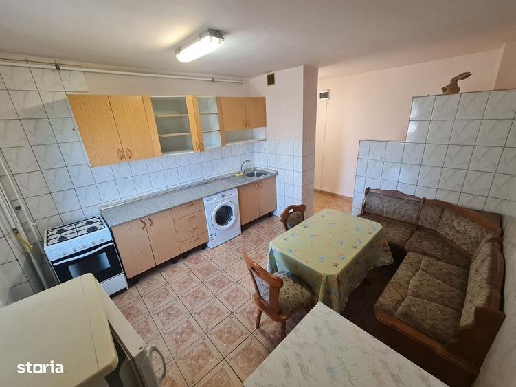 Apartament cu 2 camere decomandat în Băncilor