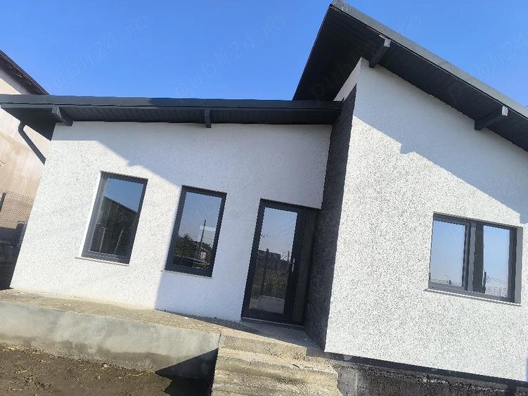 Casă cu Teren 330 Mp în Agigea
