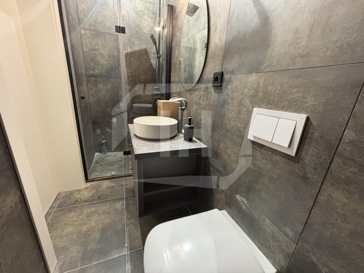 Casă individuală cu 3 camere cu Teren 200 Mp în Central