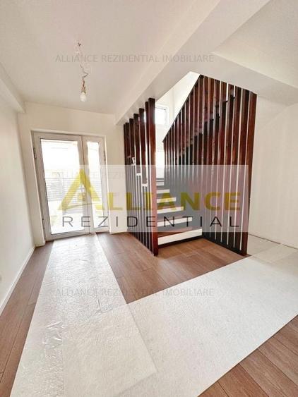 Casă individuală cu 5 camere cu Canalizare în Berceni