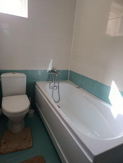 Apartament cu 2 camere semidecomandat în Lotrioara