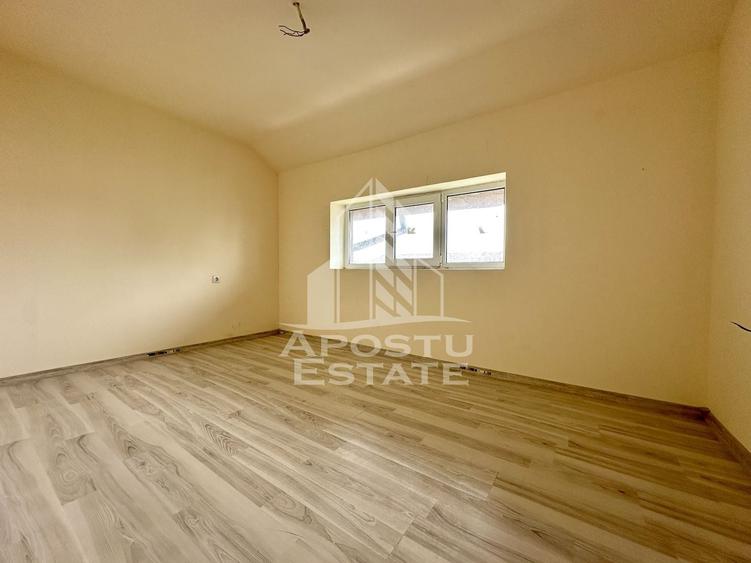 Apartament cu 3 camere semidecomandat, mobilat în Buziașului — fotografia 1