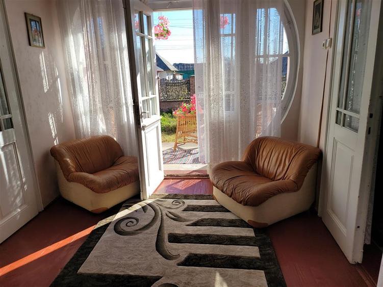Casă individuală cu 6 camere cu Teren 12500 Mp în Sasca Mică