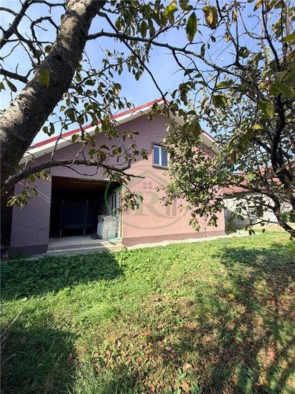 Casă cu 4 camere cu Teren 650 Mp în Pârscov