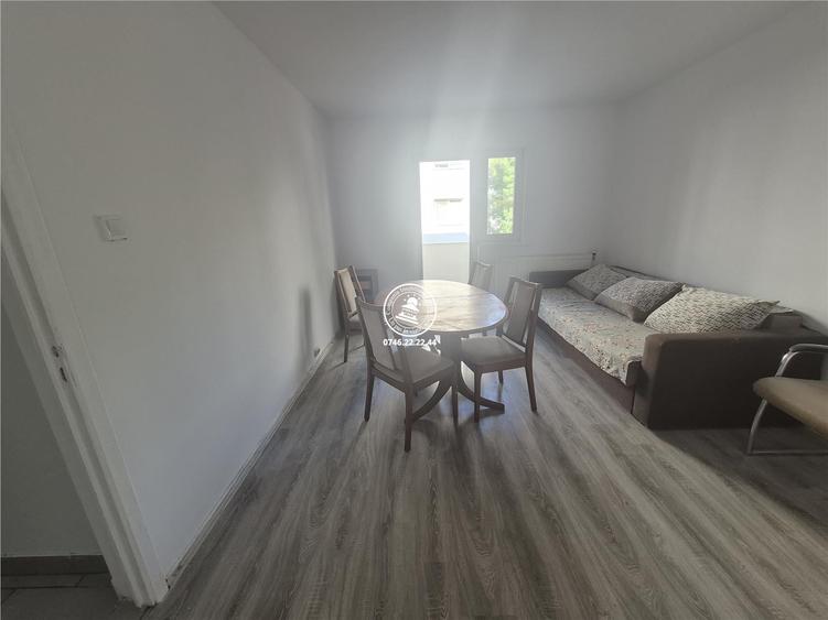 Apartament cu 3 camere decomandat în Dacia