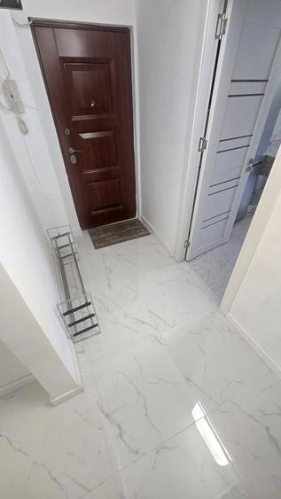 Apartament cu 3 camere decomandat în Semicentral