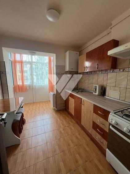 Apartament cu 2 camere semidecomandat, mobilat în Terezian