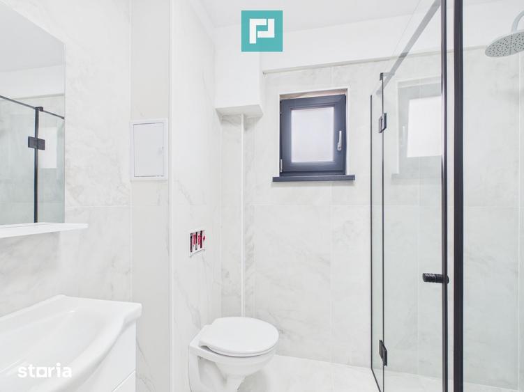 Apartament cu 5 camere semidecomandat în Central