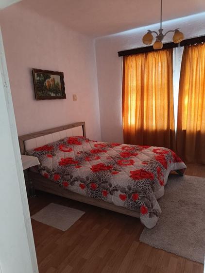 Casă cu 3 camere în Exterior Vest