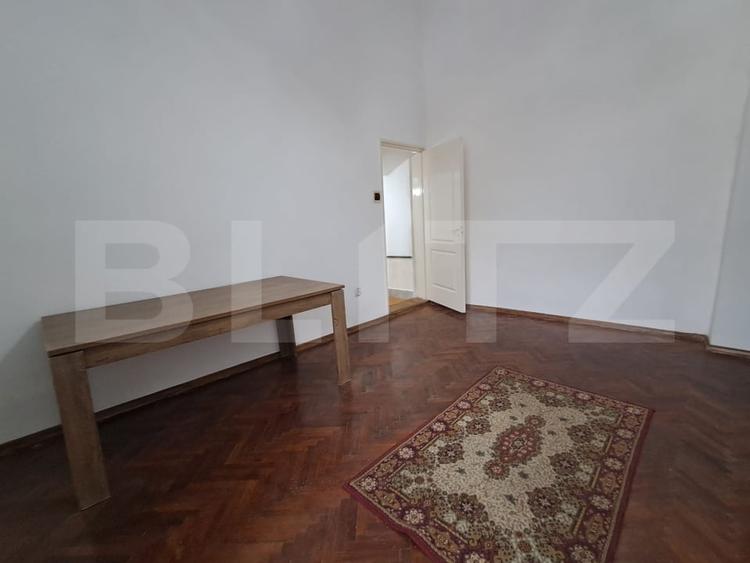 Spatiu de Inchiriat pentru Locuinta sau spatiu de Birou Zona Centrala Parter - 1