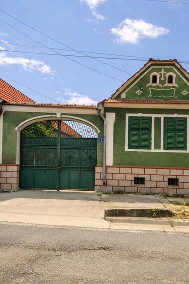 Casă cu 5 camere cu Teren 545 Mp în Drașov