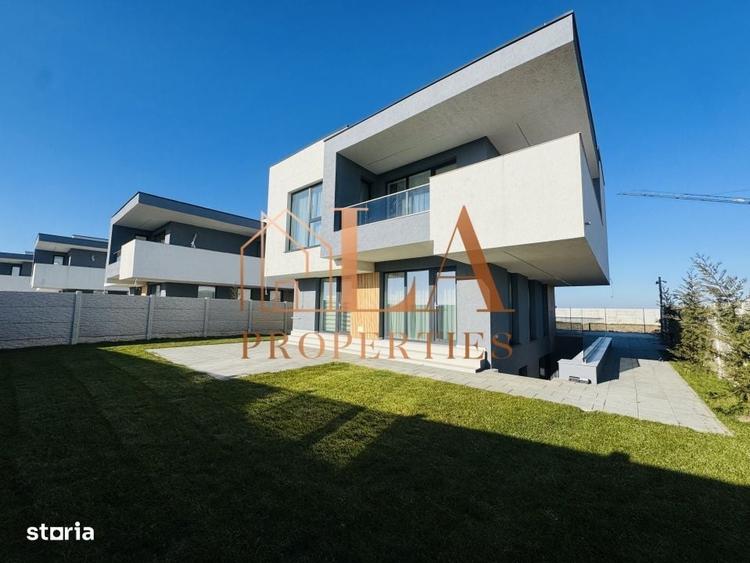 Casă cu 4 camere în Domnești