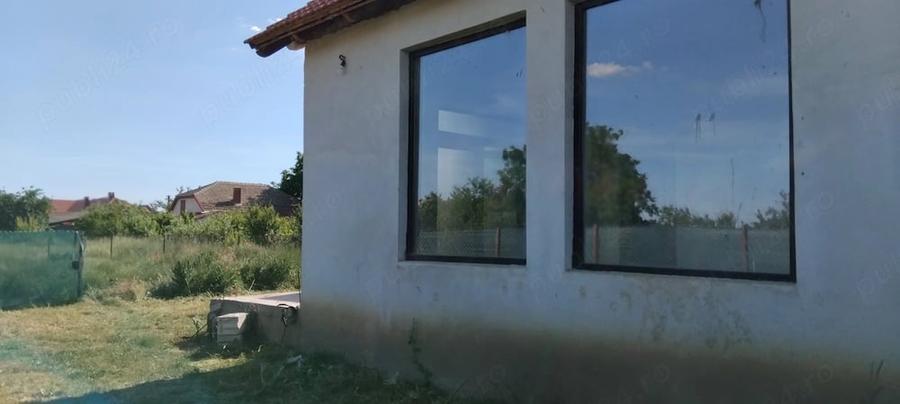 Casă cu Teren 524 Mp în Opatița